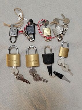 Masters Lock Brass Padlock with Key - Gold